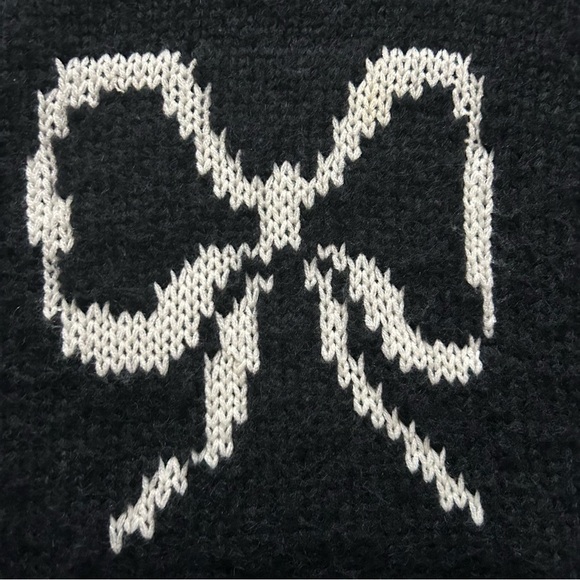 Lisa Says Gah Cece Turtleneck in Ink Bow Size XS/S - Picture 5 of 9